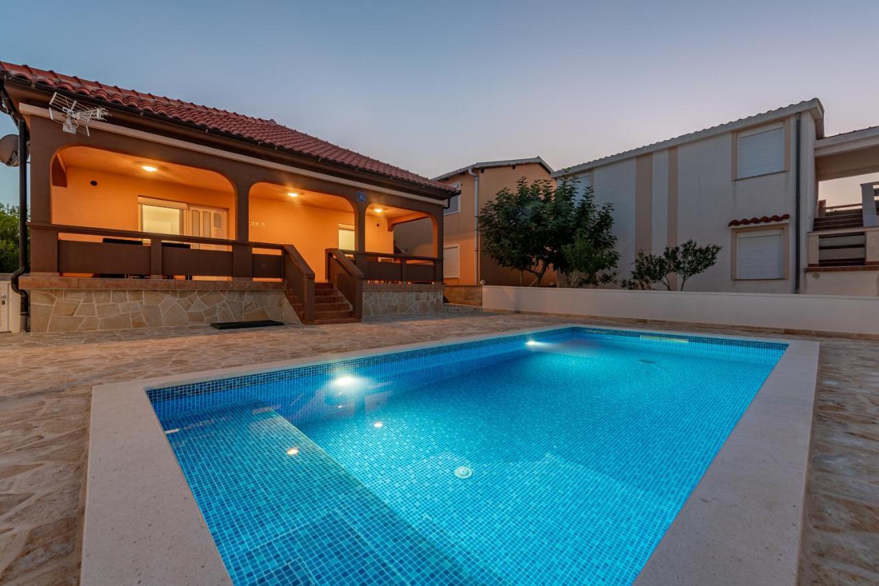 Apartments Kiara & Lukas Vir Εξωτερικό φωτογραφία