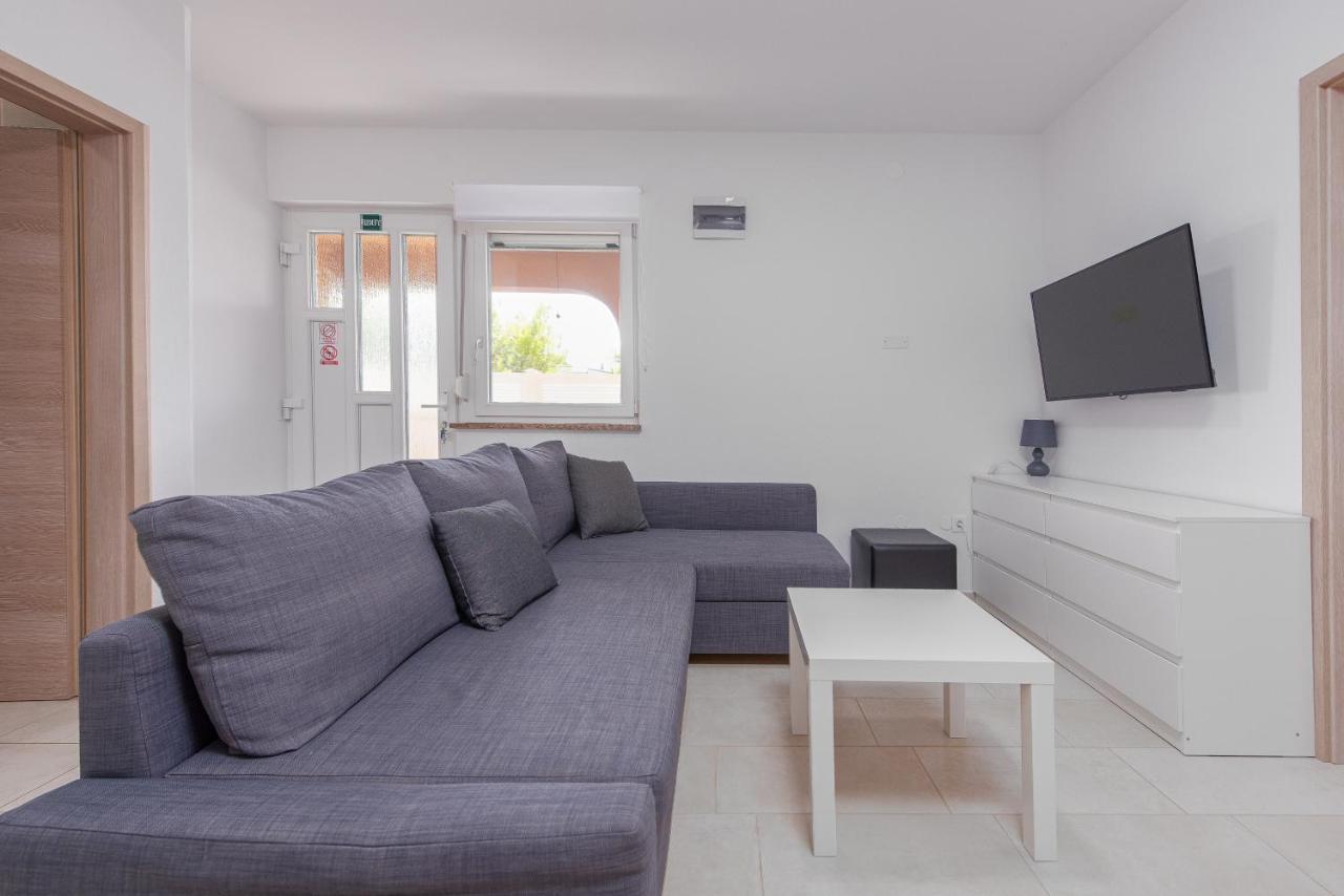 Apartments Kiara & Lukas Vir Εξωτερικό φωτογραφία