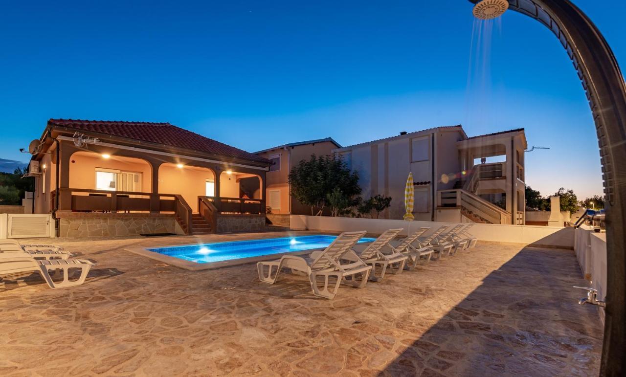 Apartments Kiara & Lukas Vir Εξωτερικό φωτογραφία